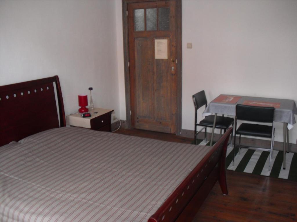 Guesthouse Oude Houtmarkt Ieper Ruang foto