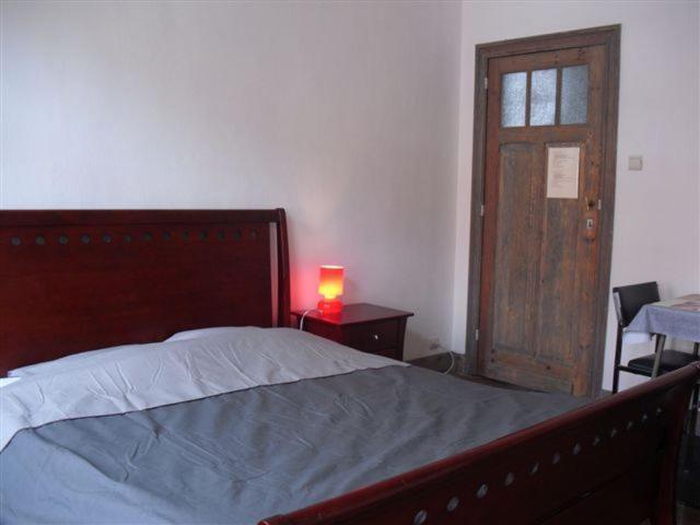 Guesthouse Oude Houtmarkt Ieper Bagian luar foto